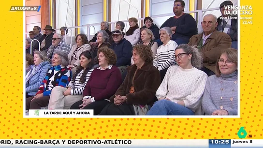 El divertido 'zasca' de Juan y Medio al público de 'La tarde, aquí y ahora': "¿Estáis muertos?" El divertido 'zasca' de Juan y Medio al público de 'La tarde, aquí y ahora': "¿Estáis muertos?"