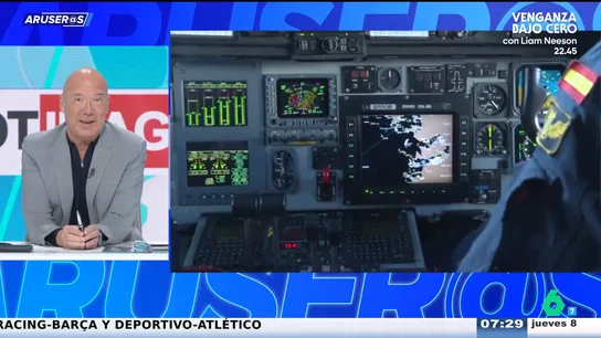 El inesperado auge del sexo a bordo sorprende a Alfonso Arús: "Yo tengo problemas hasta para bajarme el pantalón en el baño" El inesperado auge del sexo a bordo sorprende a Alfonso Arús: "Yo tengo problemas hasta para bajarme el pantalón en el baño"