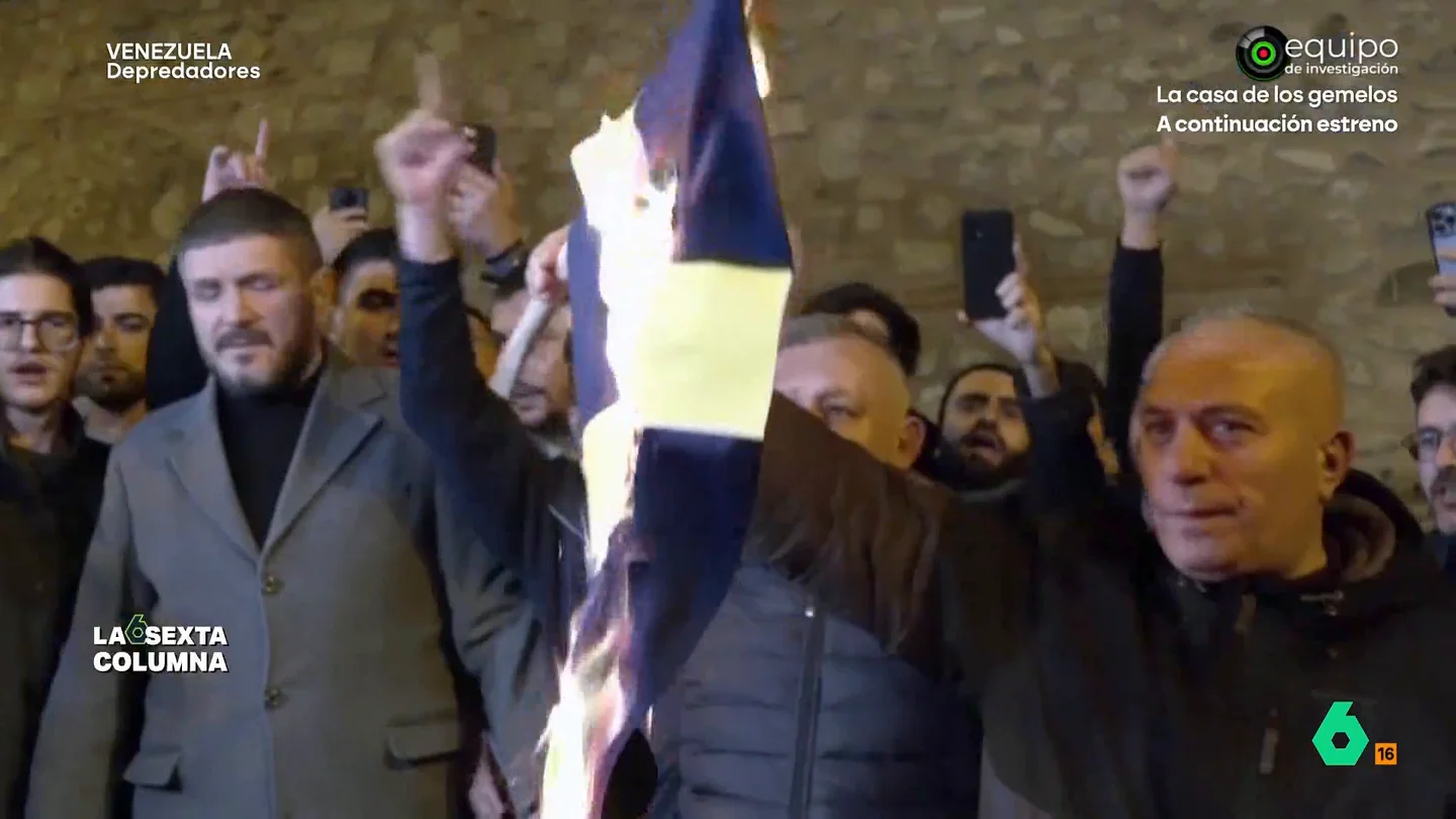 Así se logró bloquear la entrada de Suecia a la OTAN: una maniobra de desestabilización que costó 43 euros La acción de un anti islamista provocó que el gobierno turco vetara la entrada de Suecia en la OTAN. Este decidió quemar un Corán frente a la embajada de este país en Estocolmo.