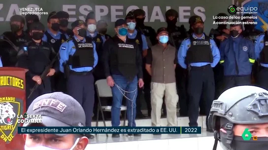 ¿Por qué Trump indultó a Juan Orlando Hernández, expresidente de Honduras, condenado por narcotráfico? El expresidente hondureño fue condenado a 45 años de prisión. El presidente, que justifica la detención de Maduro acusándolo de narcoterrorismo, no dudaba en perdonar la pena impuesta a Orlando Hernández.