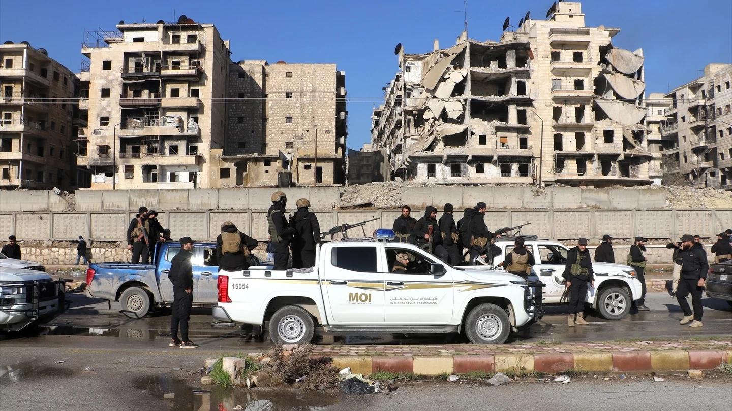 Miembros de las FDS desplegados en la ciudad de Alepo, Siria. Miembros de las FDS desplegados en la ciudad de Alepo, Siria.