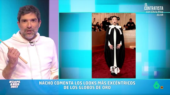 'Monjas', 'corsarias' y el 'traje regalo' de Bella Ramsey: Nacho García analiza los looks más excéntricos de los Globos de Oro El vestido con lazo que "estratégicamente te tapa la hucha" de Teyana Taylor, un look 'corsario' de Ayanat Ksenbai o el arriesgado traje con lazo de Bella Ramsey, entre los look más curiosos que analiza Nacho García en este vídeo.