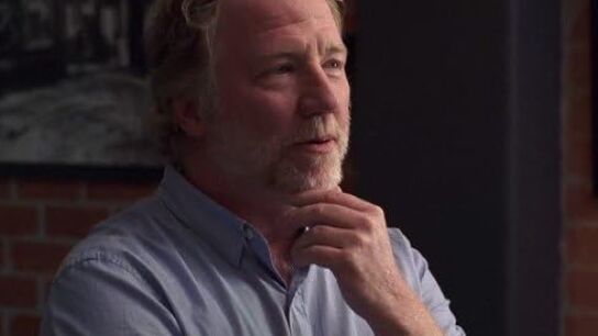 El actor Timothy Busfield, durante un episodio de 'El s&eacute;quito'