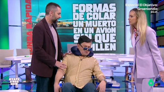 Del frío del aire acondicionado al precio del bar del aeropuerto: Zapeando desvela formas de colar un muerto en un avión Después de que se haya cazado en pocas semanas a la segunda persona que intentaba colar un muerto en un avión, Zapeando explica en este vídeo nuevas 'estrategias' para hacerlo sin que te pillen.