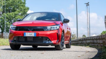 El compacto europeo que baja de precio este enero con descuento brutal en concesionario