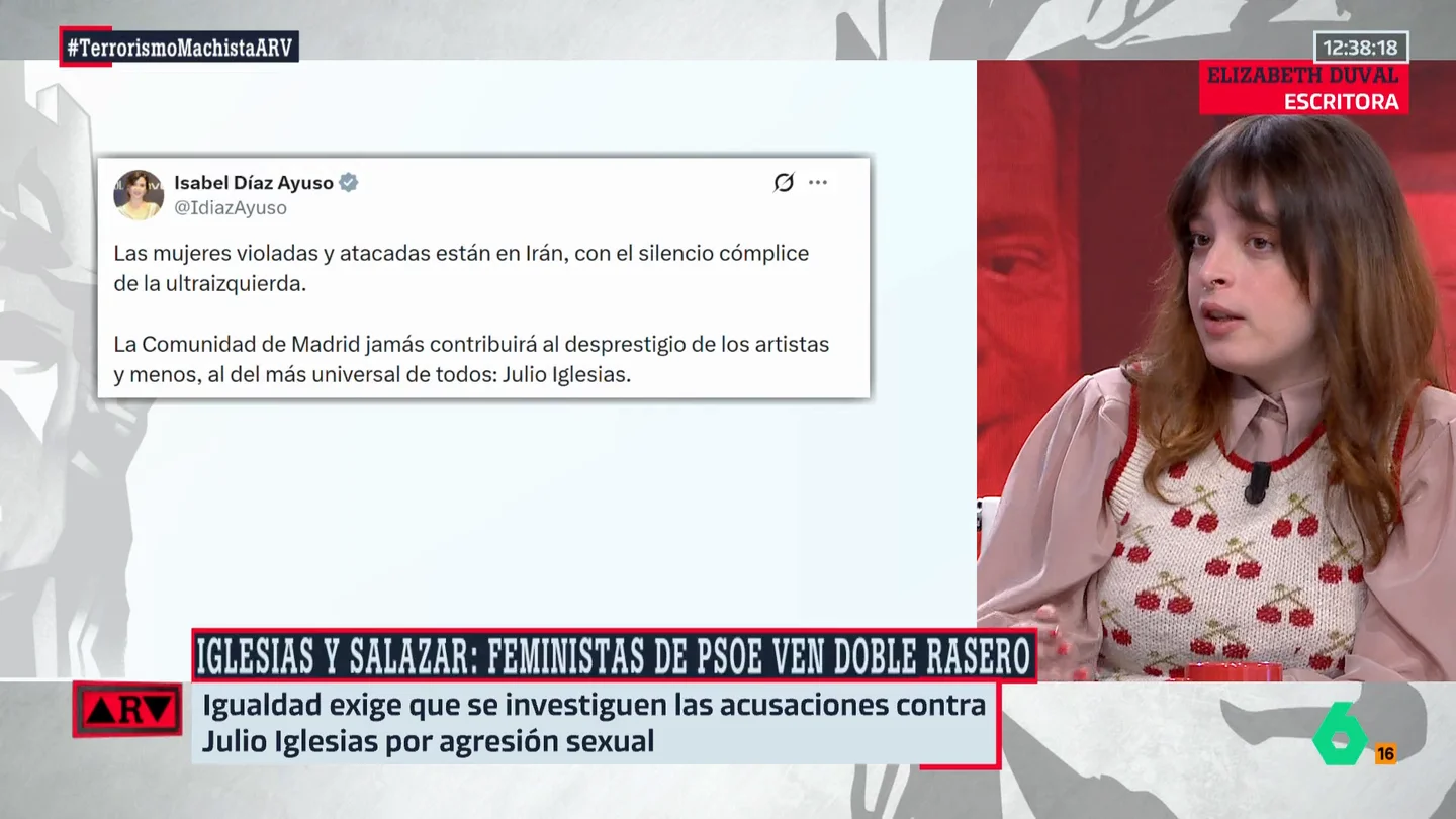Elisabeth Duval responde a Ayuso tras defender a Julio Iglesias: "No nos pueden importar más las víctimas según de dónde vengan" Elisabeth Duval responde a Ayuso tras defender a Julio Iglesias: "No nos pueden importar más las víctimas según de dónde vengan"