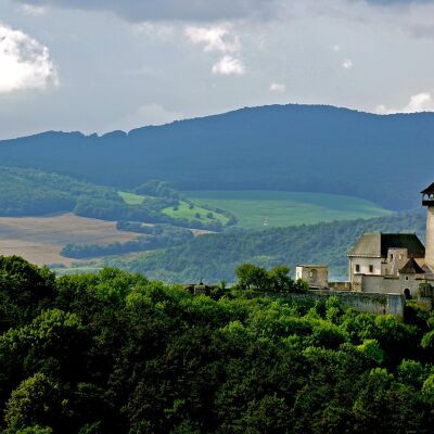 Castillo de Trenc&iacute;n