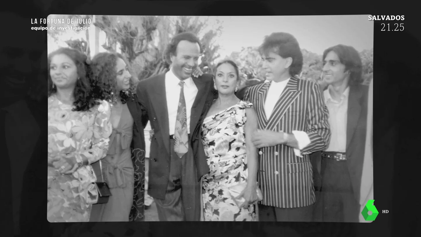 El motivo por el que Julio Iglesias (y otros famosos) viven en Miami: "Solo pagan impuestos por las rentas que consigan allí" El motivo por el que Julio Iglesias (y otros famosos) viven en Miami: "Solo pagan impuestos por las rentas que consigan allí"
