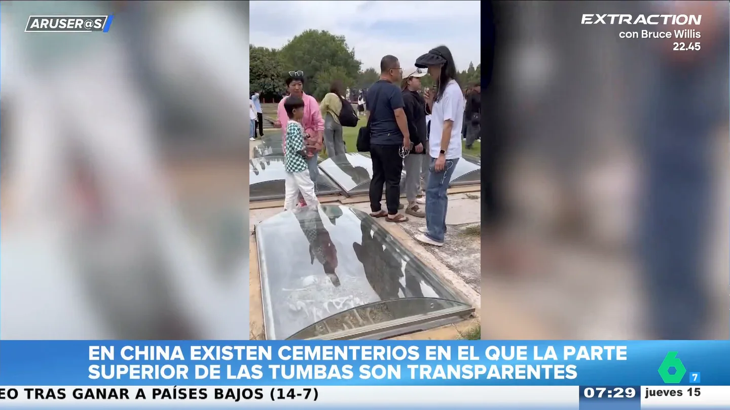 La sorprendente moda china que deja sin palabras a Aruser@s: tumbas transparentes para ver a los difuntos La sorprendente moda china que deja sin palabras a Aruser@s: tumbas transparentes para ver a los difuntos