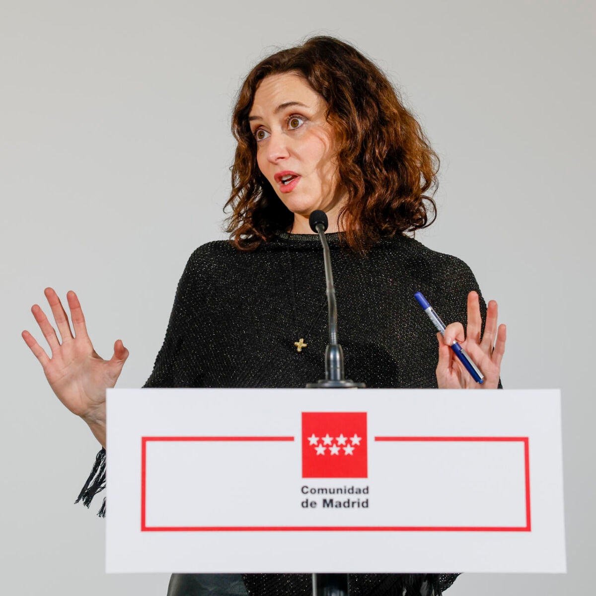 Ayuso tilda a Sánchez de cínico y le acusa de"atentar ilegalmente" contra  la autonomía fiscal de Madrid