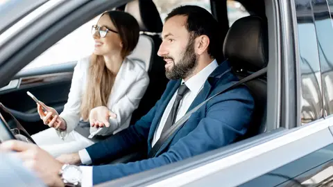Personas en un coche Personas en un coche