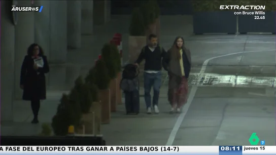 El vídeo de Sara Carbonero a su llegada a Madrid junto a Jota Cabrera tras recibir el alta en Lanzarote El vídeo de Sara Carbonero a su llegada a Madrid junto a Jota Cabrera tras recibir el alta en Lanzarote