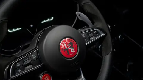 Alfa Romeo acaba de crear el Giulia más bestia de la historia y ya ha vendido todos sus coches Alfa Romeo acaba de crear el Giulia más bestia de la historia y ya ha vendido todos sus coches