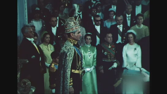 Luces y sombras del Ir&aacute;n del sha: una imagen de modernidad bajo una monarqu&iacute;a autoritaria apoyada en una fuerte represi&oacute;n pol&iacute;tica