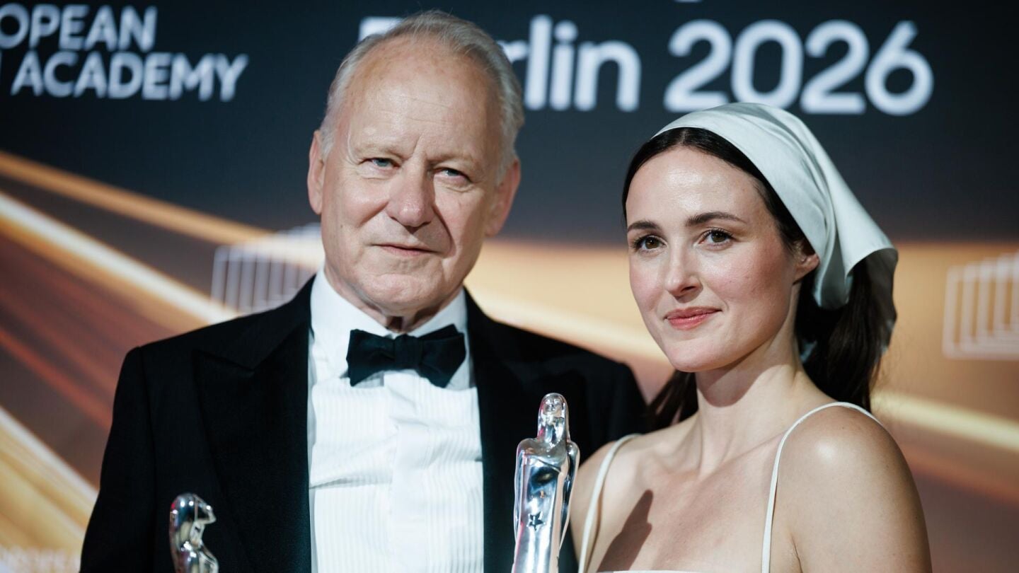 Los actores Renate Reinsve y Stellan Skarsgard, protagonistas de 'Valor sentimental'