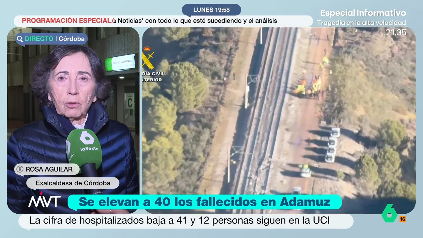 Rosa Aguilar aplaude la colaboración entre Gobierno y Junta en Adamuz: "Se lo deben a las víctimas y lo merecemos los ciudadanos" "Tenemos que sacar una lección de esta tragedia", afirma, Rosa Aguilar, exalcaldesa de Córdoba, que en este vídeo ensalza el trabajo de los profesionales, la solidaridad de los cordobeses y la gestión conjunta de Gobierno y Junta de Andalucía.
