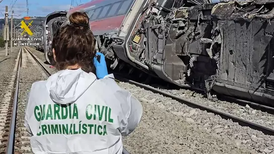 Captura de vídeo del lugar del accidente de trenes cerca de Adamuz (Córdoba) este lunes. Captura de vídeo del lugar del accidente de trenes cerca de Adamuz (Córdoba) este lunes.