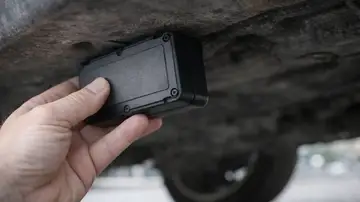 Esta es la baliza con la que los ladrones te siguen hasta tu casa, y no es la V16 Esta es la baliza con la que los ladrones te siguen hasta tu casa, y no es la V16