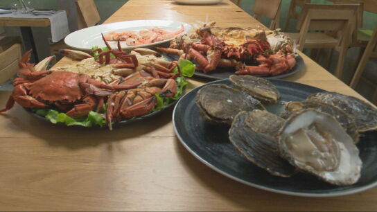Imagen de una mariscada gallega