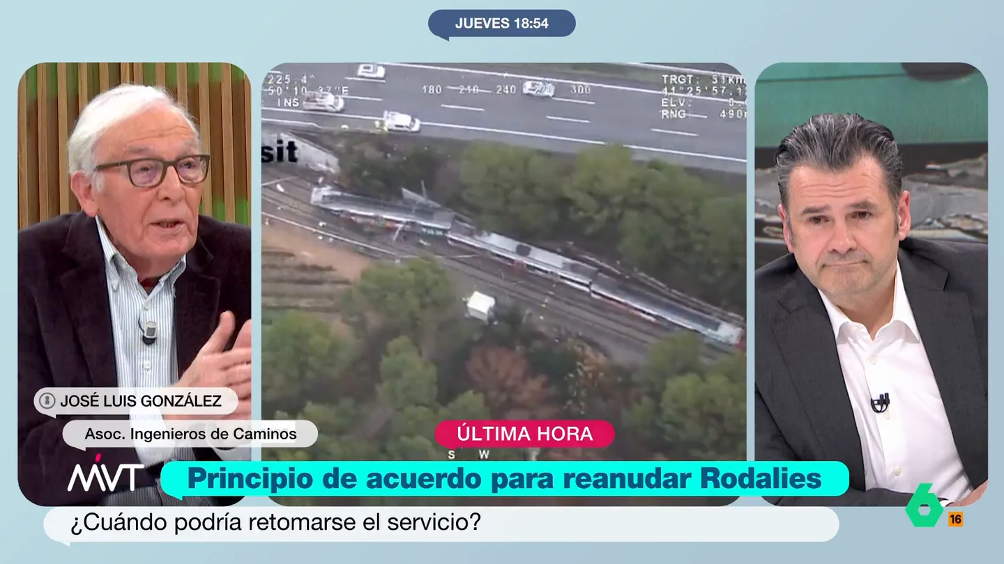 Un ingeniero avisa sobre la falta de independencia de la CIAF que investiga el accidente de tren: "La forman ex altos cargos de Renfe y Adif" "En mecánica de independencia corporativa, no hay nadie que audite algo que sea la propia empresa", afirma José Luis González, portavoz de la Asociación de Ingenieros de Caminos, en este vídeo.