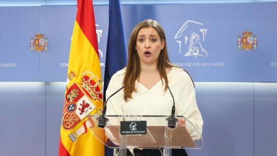La portavoz del PP en el Congreso, Ester Mu&ntilde;oz, durante una rueda de prensa, en el Congreso de los Diputados.