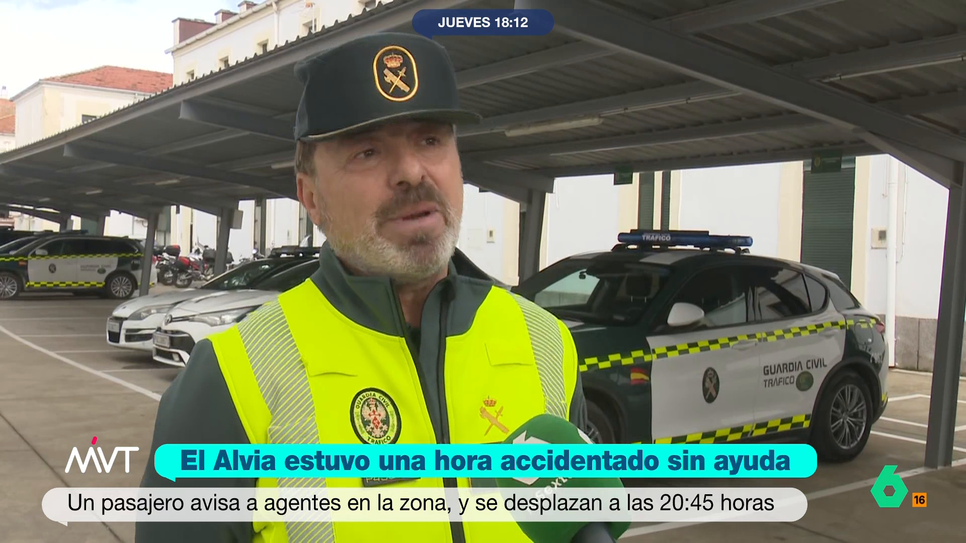 Un guardia civil presente tras el accidente de Adamuz: "Al principio creímos que del Iryo se habían desprendido algunos vagones y no que hubiese otro"