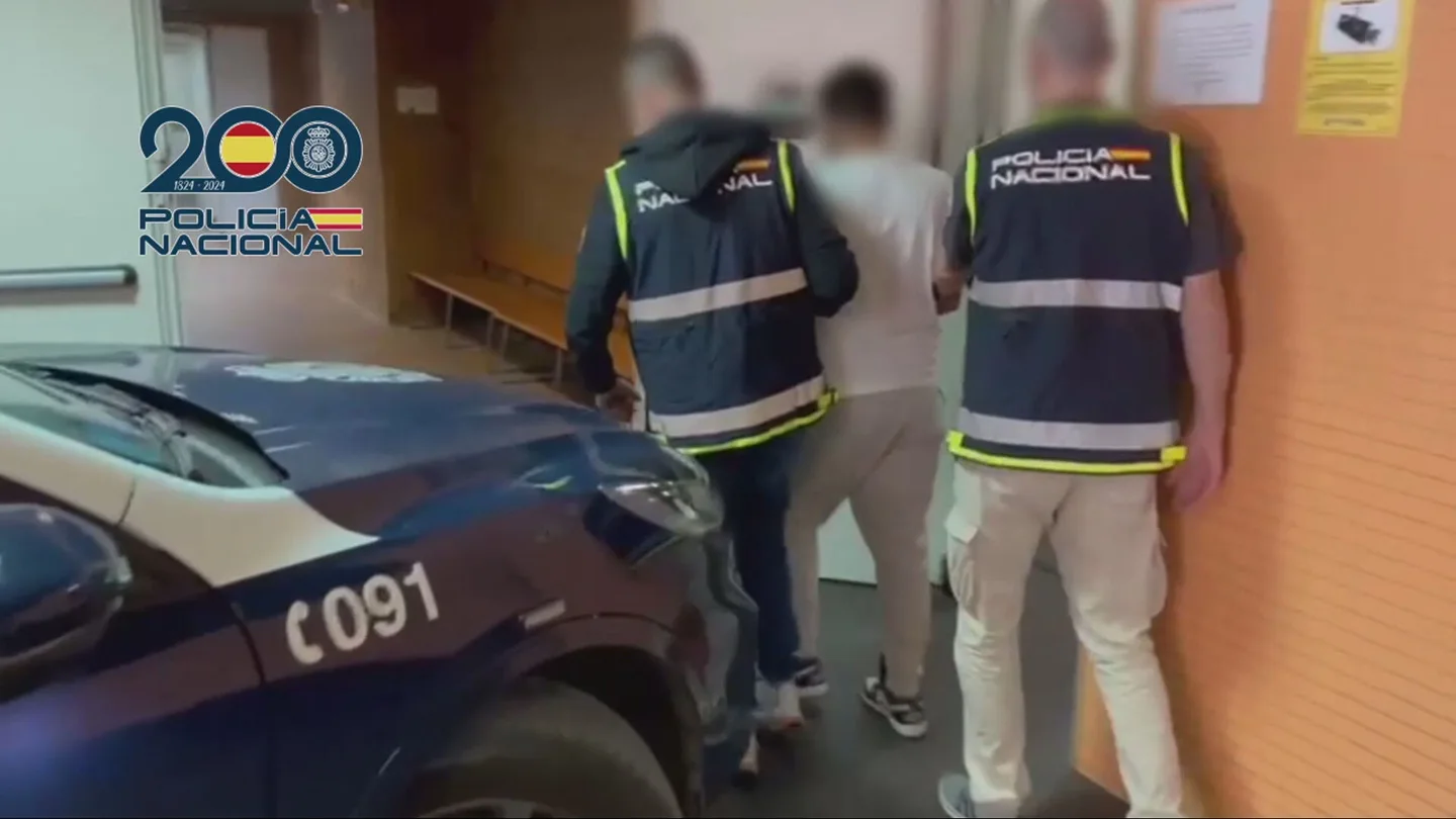 La Policía Nacional detiene a uno de los miembros de la mafia sueca Dalen. La Policía Nacional detiene a uno de los miembros de la mafia sueca Dalen.