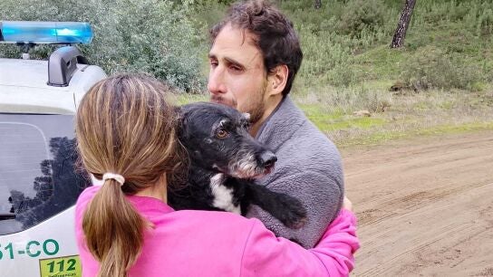 Boro vuelve con su familia: rescatan al perro que sobrevivi&oacute; al accidente ferroviario de Adamuz