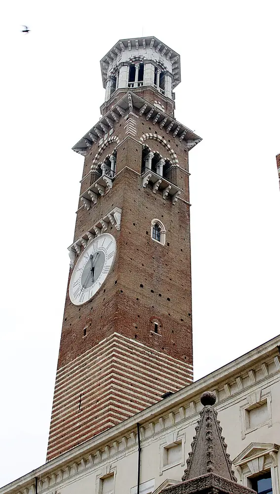 Torre dei Lamberti Torre dei Lamberti
