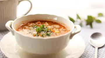 Sopa. Platos de invierno Sopa. Platos de invierno