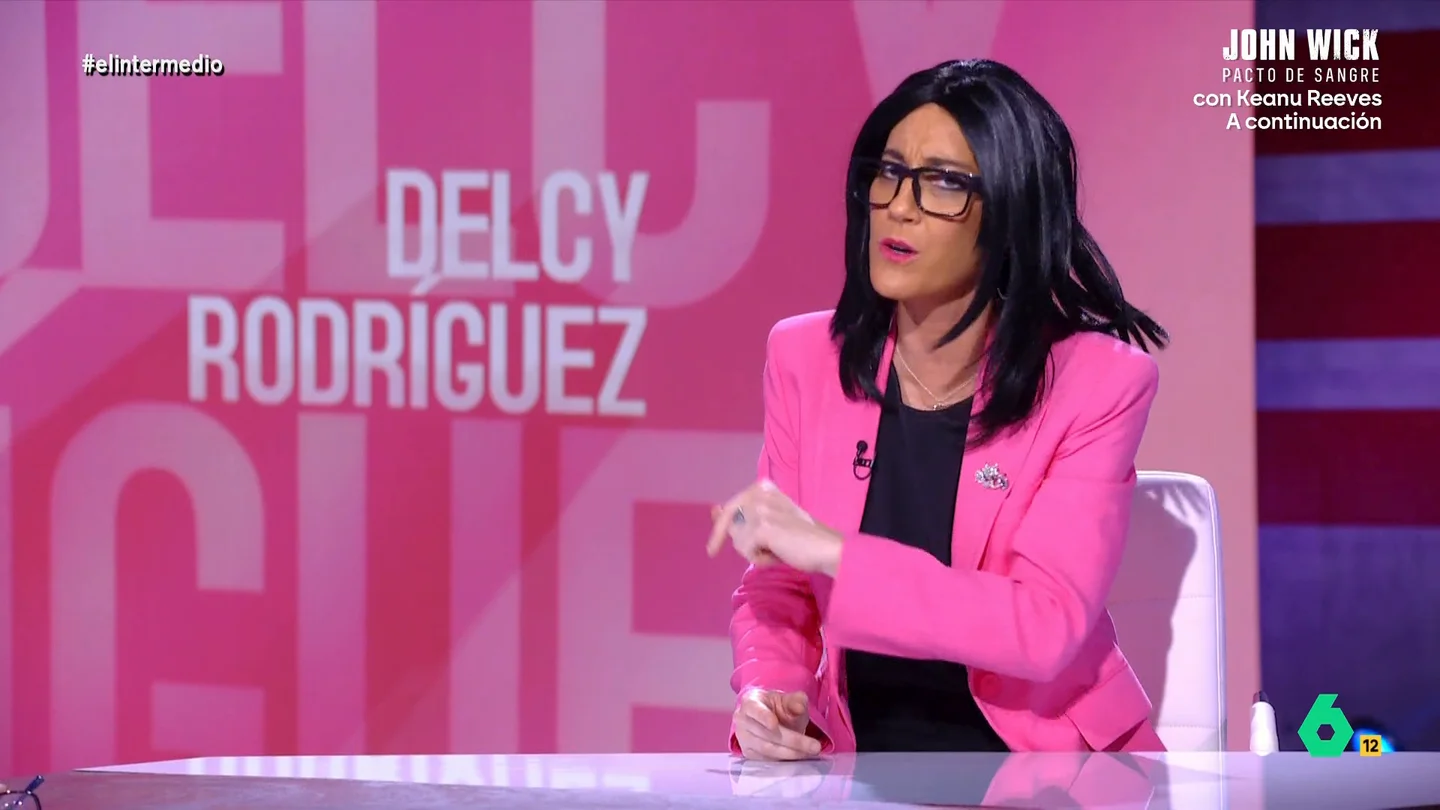 'Delcy Rodríguez' desvela que la CIA descubrió el pin de la cuenta de Venezuela: "No me explico cómo han adivinado que era 1234" Cristina Gallego se ha puesto en la piel de la presidenta de Venezuela después de que esta haya sido nombrada comandante en jefe del ejército de Venezuela.