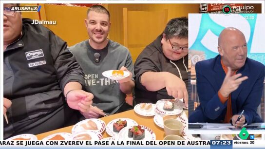 Un youtuber "alquila" dos hombres con sobrepeso en Jap&oacute;n para comer sushi sin l&iacute;mites: "Son 120,40 euros la hora"