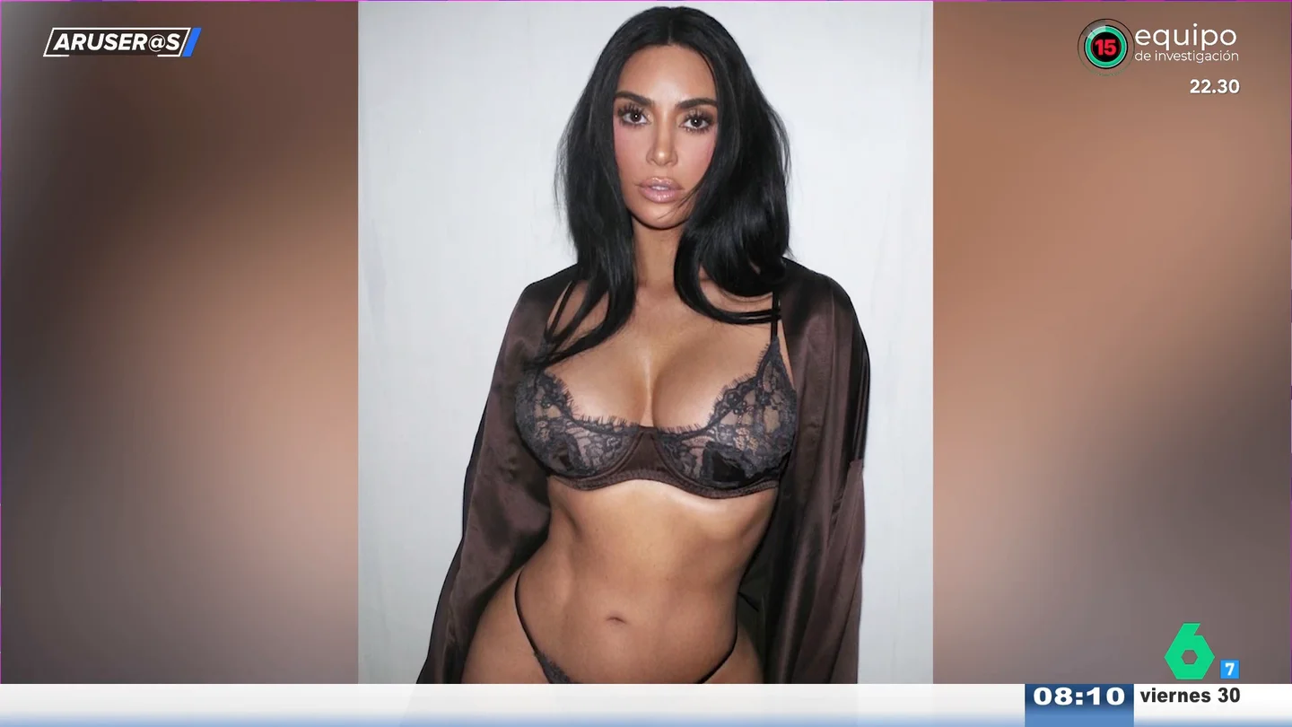 Kim Kardashian posa con la lencería de su marca tras el éxito de Sydney Sweeney: "Está un poco celosa" Kim Kardashian posa con la lencería de su marca tras el éxito de Sydney Sweeney: "Está un poco celosa"