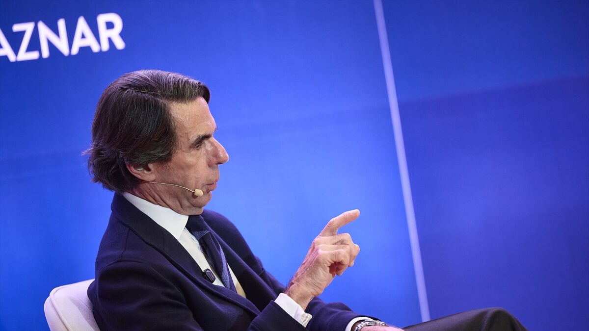 Aznar responde a Sánchez y justifica (una vez más) haber entrado en la guerra en Irak: 