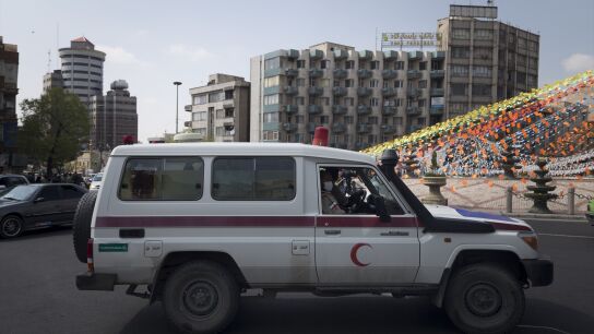 Imagen de archivo de una ambulancia en Teher&aacute;n