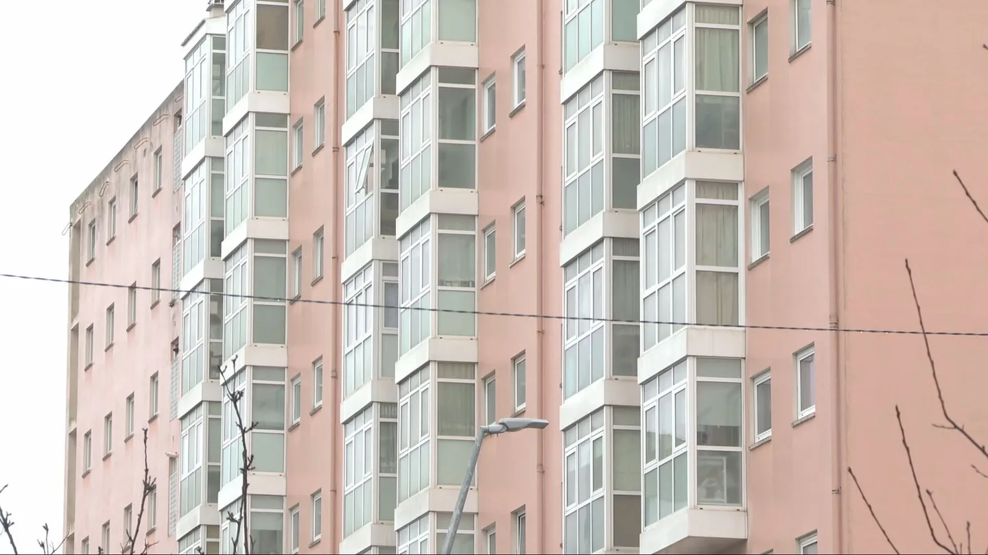 Bloque de pisos de A Coruña. Bloque de pisos de A Coruña.