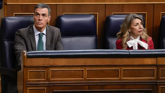 Pedro Sánchez y Yolanda Díaz en el Pleno del Congreso. Pedro Sánchez y Yolanda Díaz en el Pleno del Congreso.