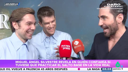 Miguel Ángel Silvestre, Miguel Bernardeau y Carlos Cuevas estrenan 'La Fiera': "Son muy responsables, como hermanos mayores" Miguel Ángel Silvestre, Miguel Bernardeau y Carlos Cuevas estrenan 'La Fiera': "Son muy responsables, como hermanos mayores"
