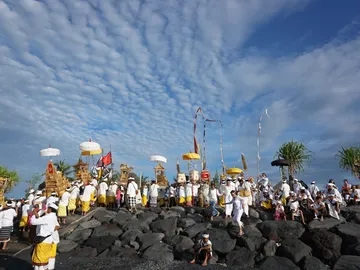 Procesión en Ubud, Bali (Indonesia) Procesión en Ubud, Bali (Indonesia)