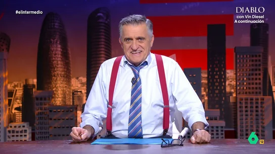 Wyoming responde a Tellado tras compararlo con Vito Quiles: "Jamás he perseguido a nadie con un micrófono" El secretario general del Partido Popular ha defendido la presencia del agitador ultra en el acto de fin de campaña de Jorge Azcón que diciendo que Wyoming perseguía a la gente en 'Caiga quien Caiga'.