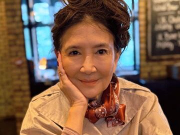 La escritora Jung Chang en una imagen promocional. La escritora Jung Chang en una imagen promocional.