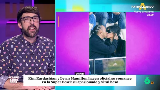Quique Peinado no se cree la foto del beso de Hamilton y Kim Kardashian: "Me juego medio sueldo de Dani a que está creada por IA" Quique Peinado tiene muchos argumentos para afirmar sin lugar a dudas que la primera foto de Lewis Hamilton y Kim Kardashian besándose "es falsa", y los expone en este vídeo de Zapeando.