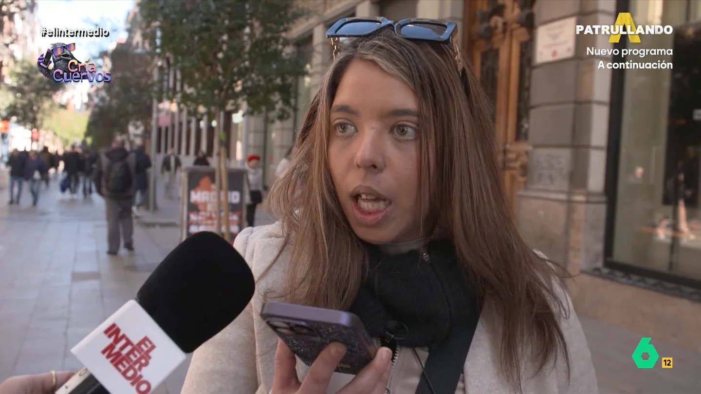 La reacción de una madre cuando su hija le dice que debe 2.000 euros: "¿A mí qué c**** me estás contando?" La reacción de una madre cuando su hija le dice que debe 2.000 euros: "¿A mí qué c**** me estás contando?"