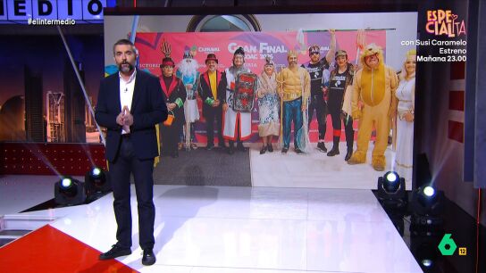 El colaborador cuestiona el talento para el disfraz de los pol&iacute;ticos y, por ese motivo, les sugiere que este a&ntilde;o opten por trajes m&aacute;s moderados. As&iacute;, valora algunos de los trajes escogidos por ellos en el pasado. 