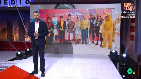 Dani Mateo analiza los disfraces de los políticos: "La política y los carnavales deberían tener una orden de alejamiento" El colaborador cuestiona el talento para el disfraz de los políticos y, por ese motivo, les sugiere que este año opten por trajes más moderados. Así, valora algunos de los trajes escogidos por ellos en el pasado.