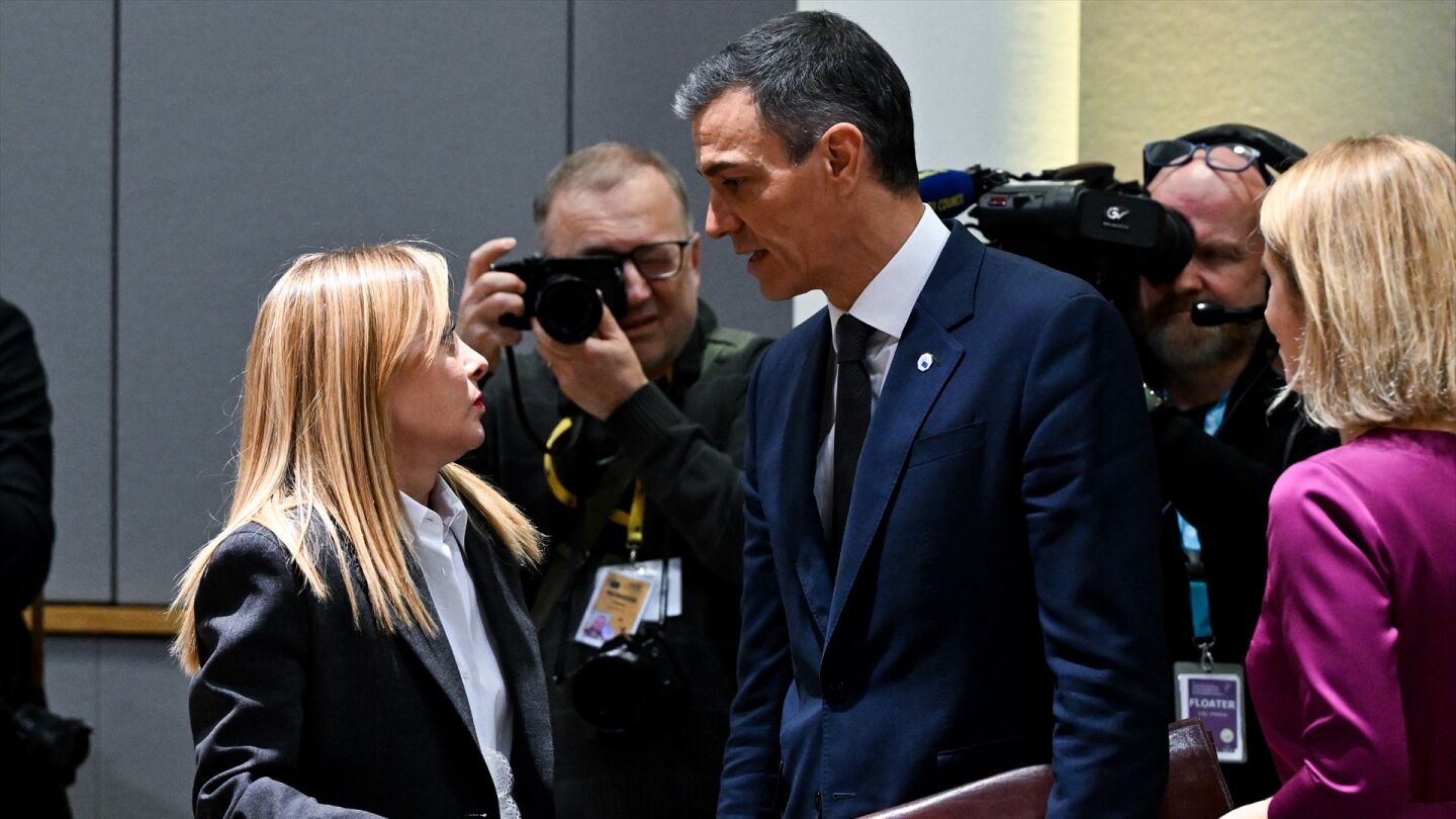 Giorgia Meloni y Pedro S&aacute;nchez en una foto de archivo