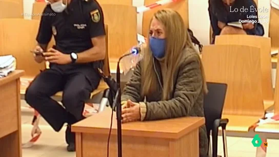 El "chiste de mal gusto" de la 'viuda negra de Alicante' durante el juicio por matar a su marido: "Dijo 'Chuso' o estornudó, no lo sé" Equipo de Investigación recuerda cómo fue el juicio a la 'viuda negra de Alicante' por el asesinato de su marido. con los abogados de la asesina y de la familia de la víctima, un proceso plagado de momentos surrealistas.