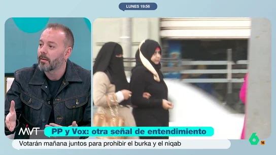 Antonio Maestre, sobre la prohibición del burka: "Lo que molesta a la derecha es la mujer mora que va debajo" El periodista señala que él está "plenamente convencido" de que el burka es una prenda "que transmite que la mujer que lo porta es víctima de violencia machista". Pero, como añade, a PP y Vox han decidido perseguir a las víctimas.