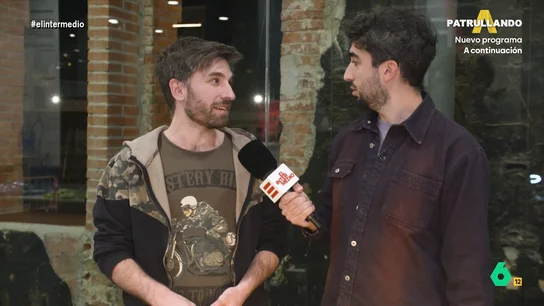 Carlos explica a Isma Juárez en qué consiste Repair Café: "Nos llevamos la alegría de que todo esto no acabe en el vertedero" Carlos explica a Isma Juárez en qué consiste Repair Café: "Nos llevamos la alegría de que todo esto no acabe en el vertedero"