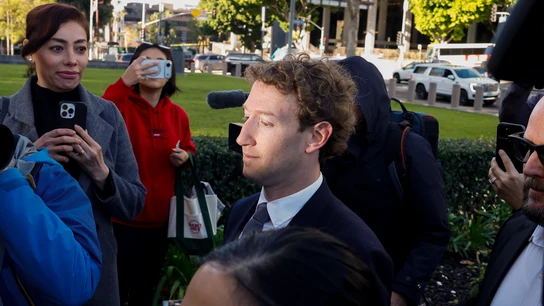 Mark Zuckerberg, dueño de Meta, a su llegada a la Corte Superior de Los Ángeles Mark Zuckerberg, dueño de Meta, a su llegada a la Corte Superior de Los Ángeles